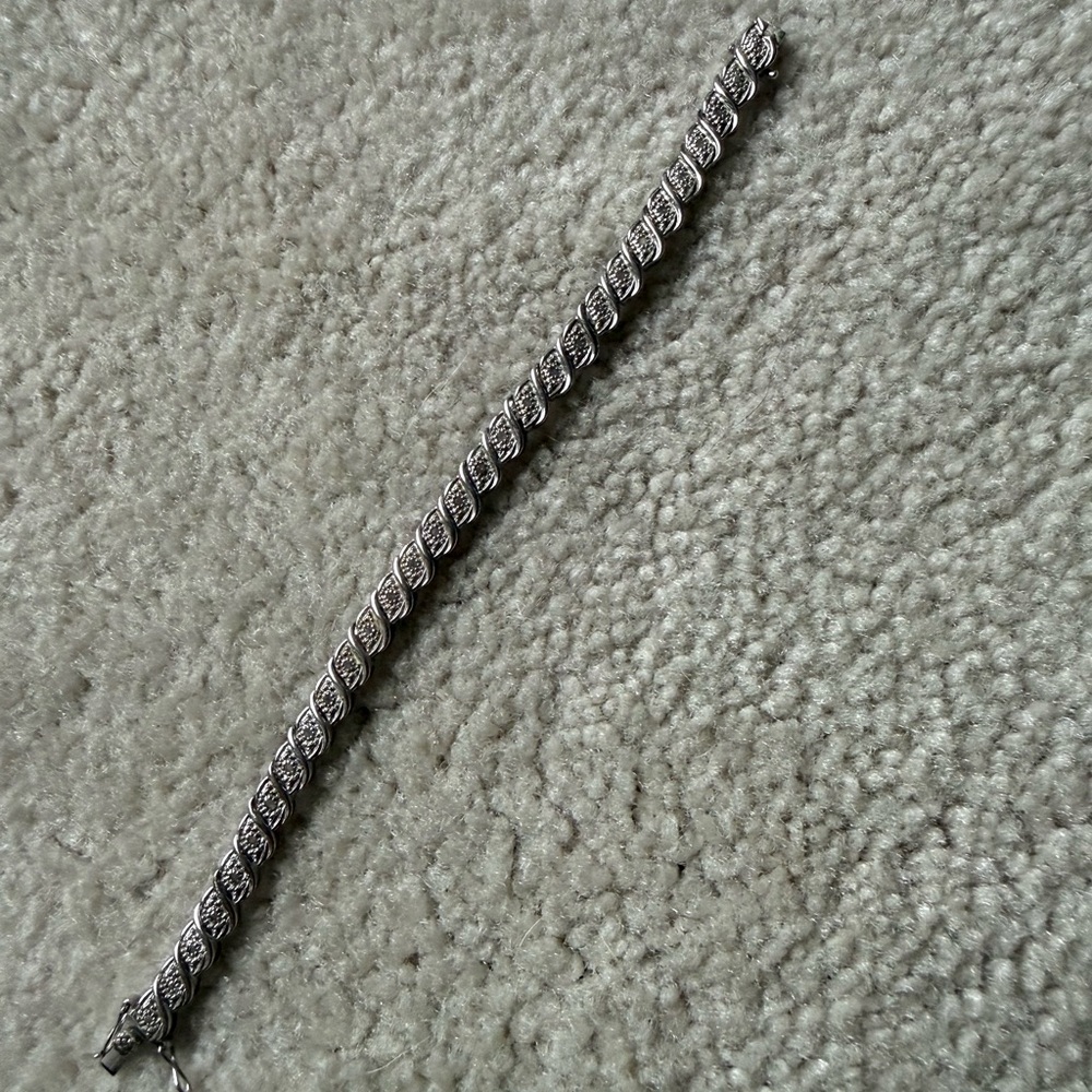 Kohl's Silver Bracelet